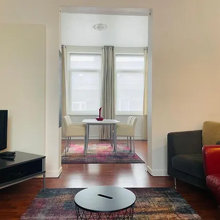 O-sea House: Herenwoning In Belle Epoque Wijk Te Вилла